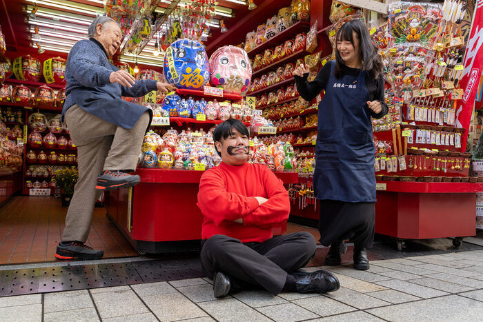 玄関 靴 壁に 有吉