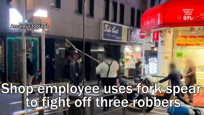 Jewelry shop employee uses fork spear to fight off three robbers