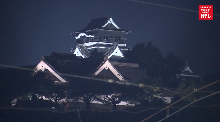 Shining Kumamoto Castle cheers quake-hit locals
